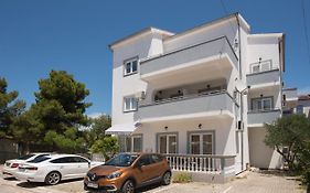 Apartments Lovric